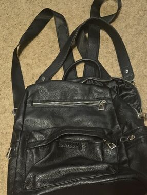 Black Leather Backpack - Men's Casual Carry